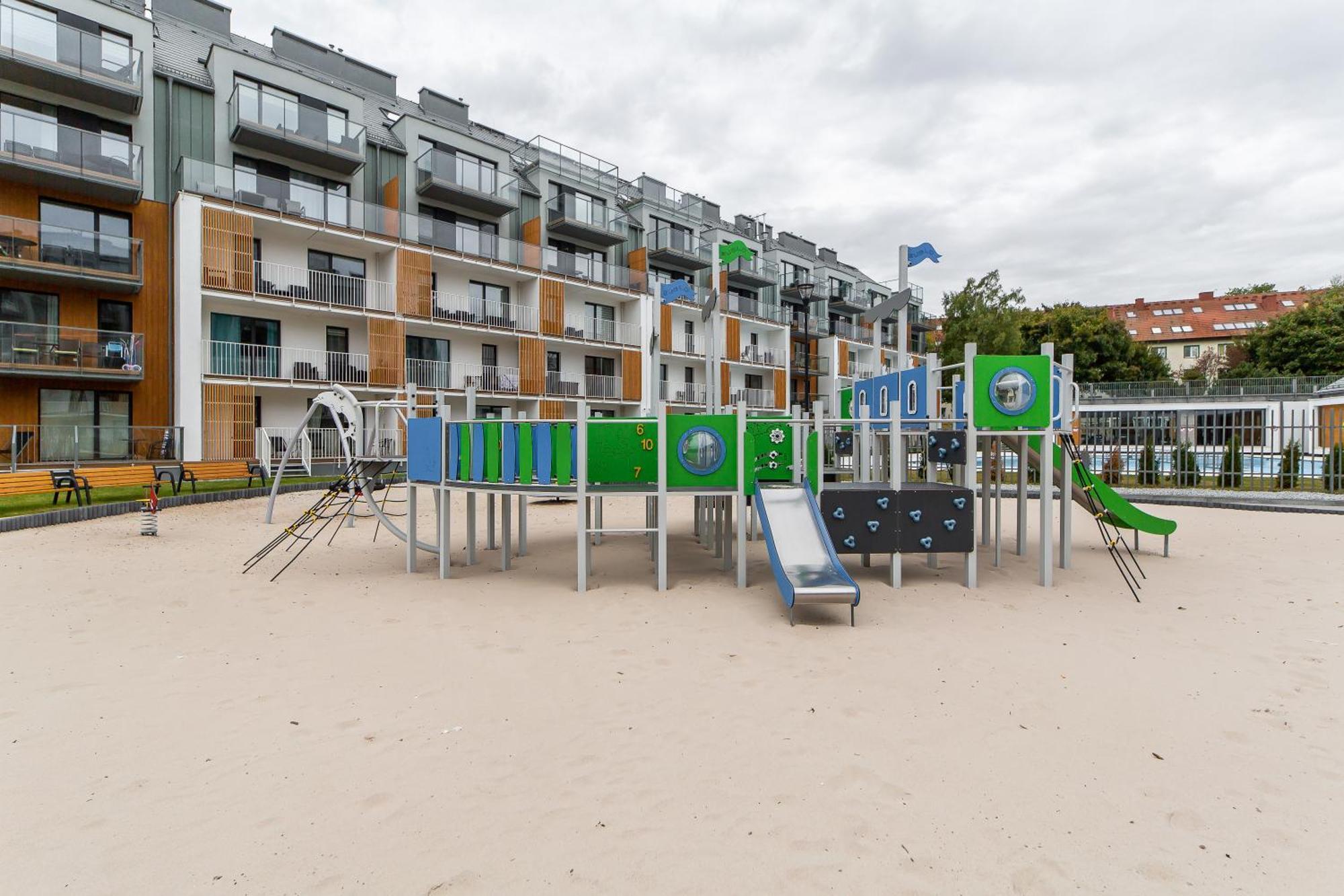 Feniks Seaside With Pool & Near