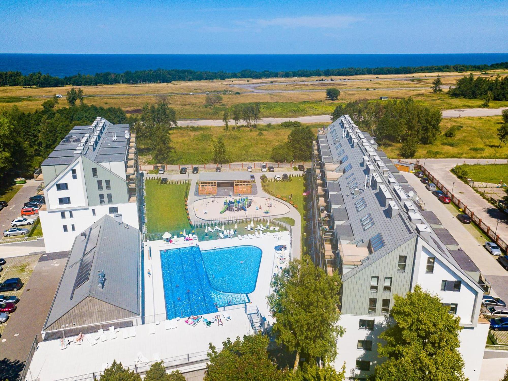 Feniks Seaside With Pool & Near Apartament Kołobrzeg