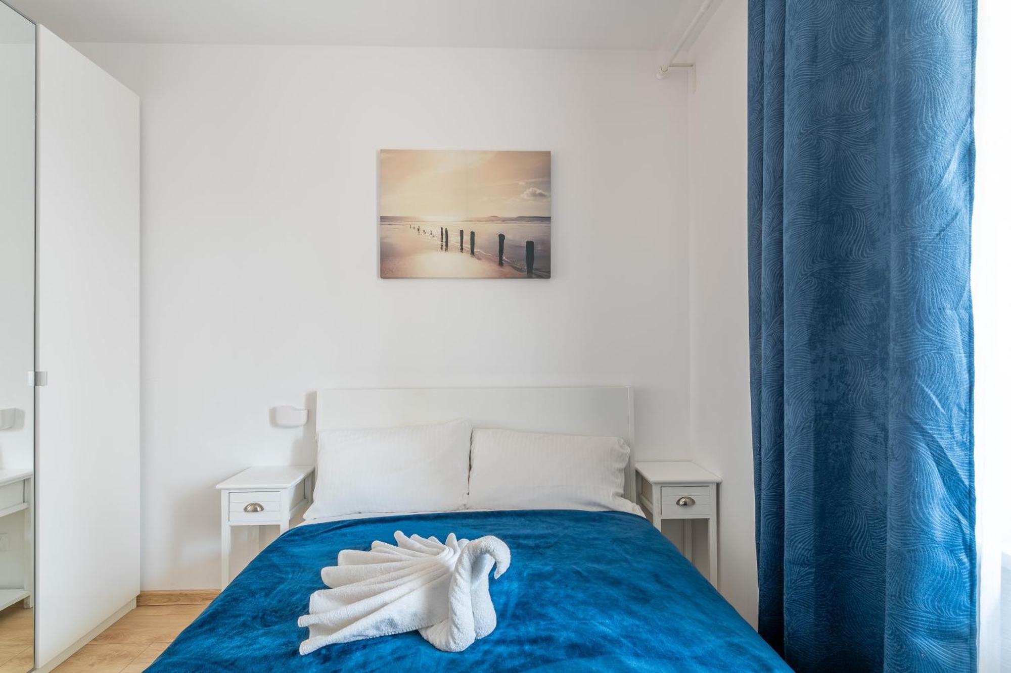 Feniks Seaside With Pool & Near Apartament *